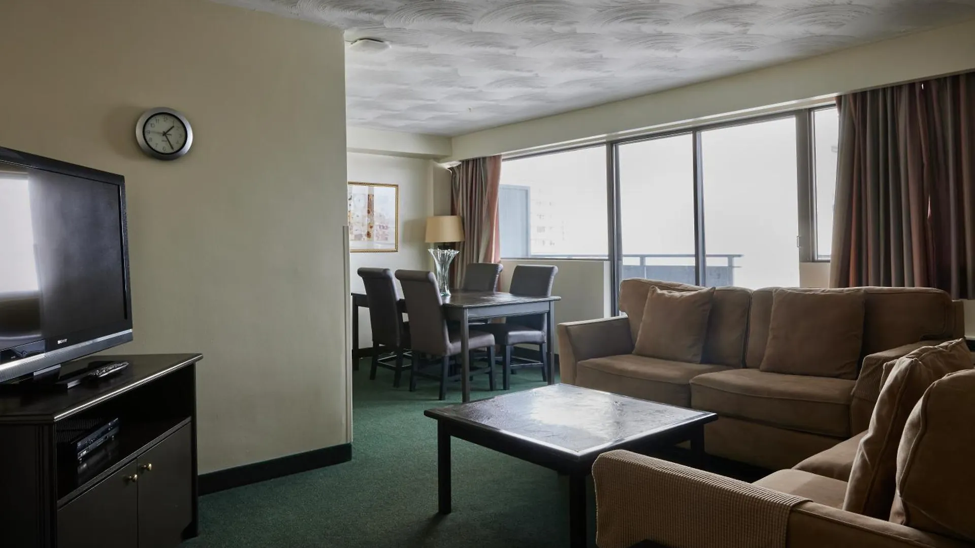 Apartahotel The Business Inn Otawa