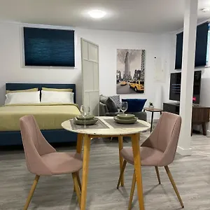 Cozy Modern Studio With Free Parking Onsite Appartement