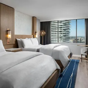 **** Hotel The Westin Harbour Castle, Canadá